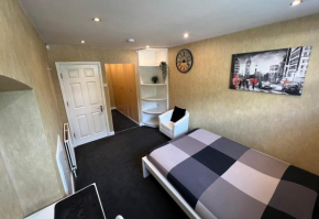 Beddington Park Lodge East